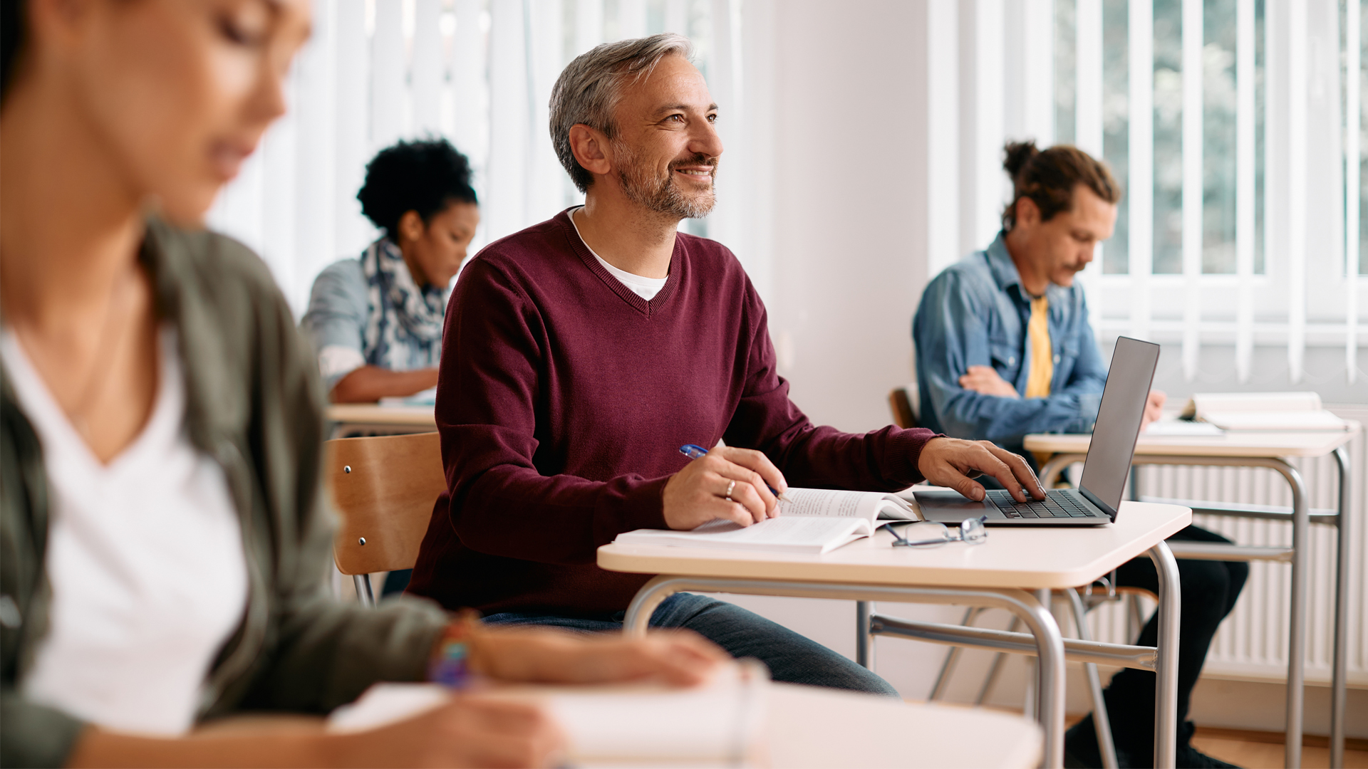 Reconversion : et si vous repreniez les études ?