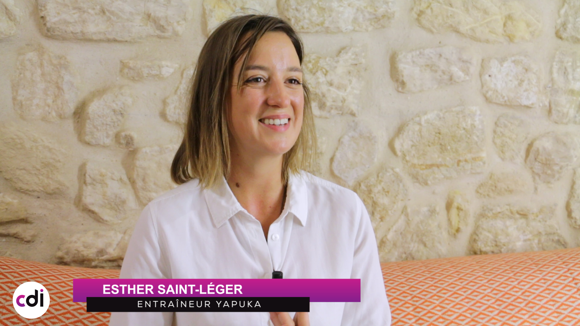 Comment expliquer en synthèse une expérience de 20 ans pour une reconversion ?